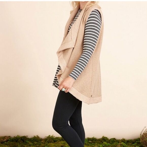 Matilda Jane Sooner or Later Open Waterfall Front Sweater Vest Size XS - Picture 2 of 6